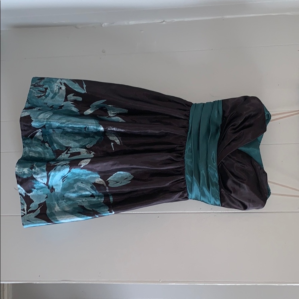 Above knee strapless dress